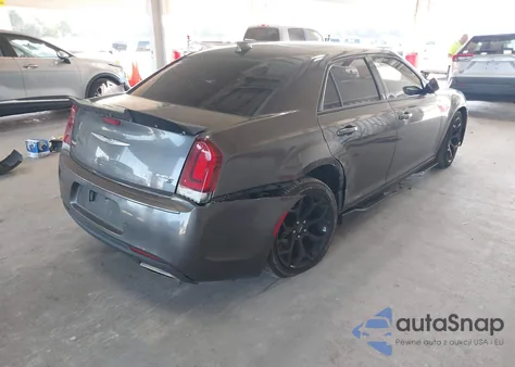 2019 Chrysler 300 300S z USA, uszkodzony, nr VIN 2C3CCABG1KH583069